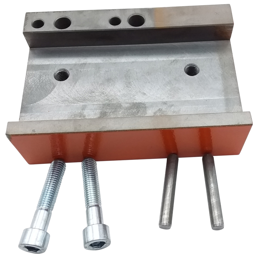 SUPPORT ETAU AVEC 4 VIS ET 2 TETINES